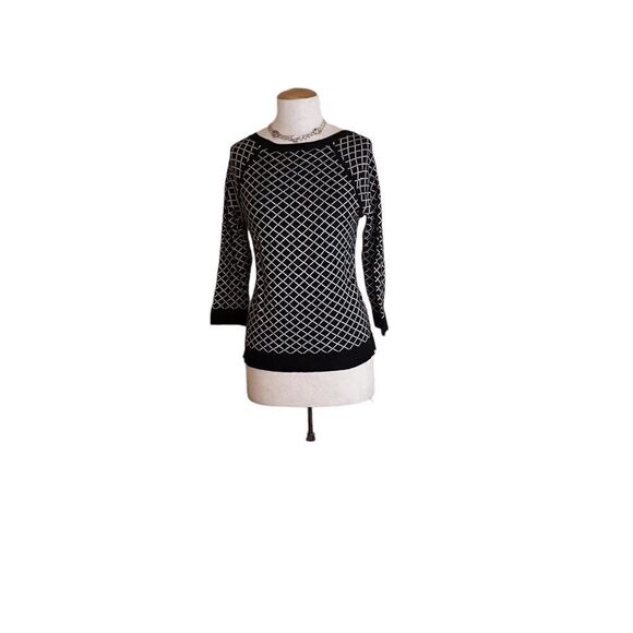 Philosophy thinner sweater.   - Picture 3 of 7